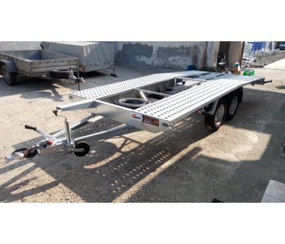 Trailer / platforma auto L450 de inchiriat